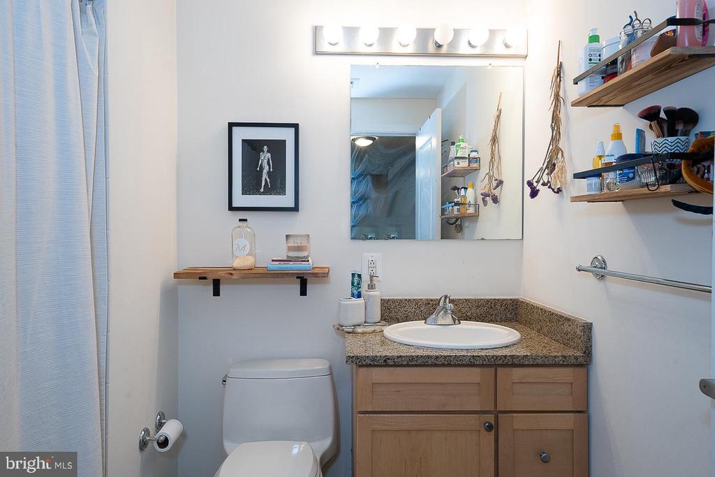 111 S 15TH STREET Unit: 2001