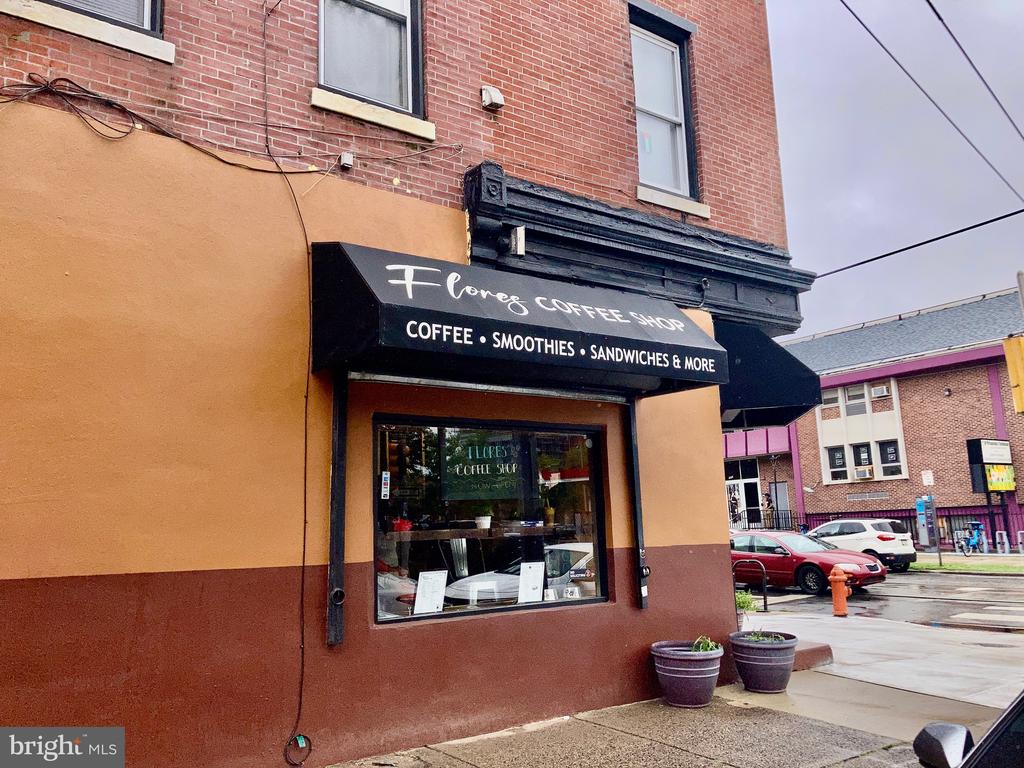 1902 W GIRARD AVENUE Unit: 2F