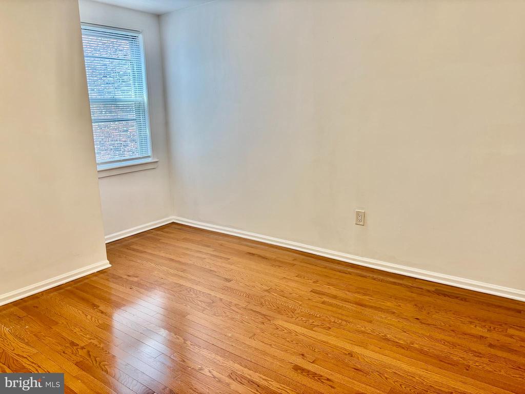 1902 W GIRARD AVENUE Unit: 2F
