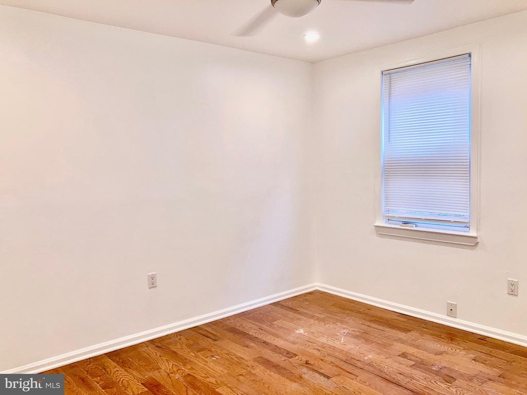 1902 W GIRARD AVENUE Unit: 2F