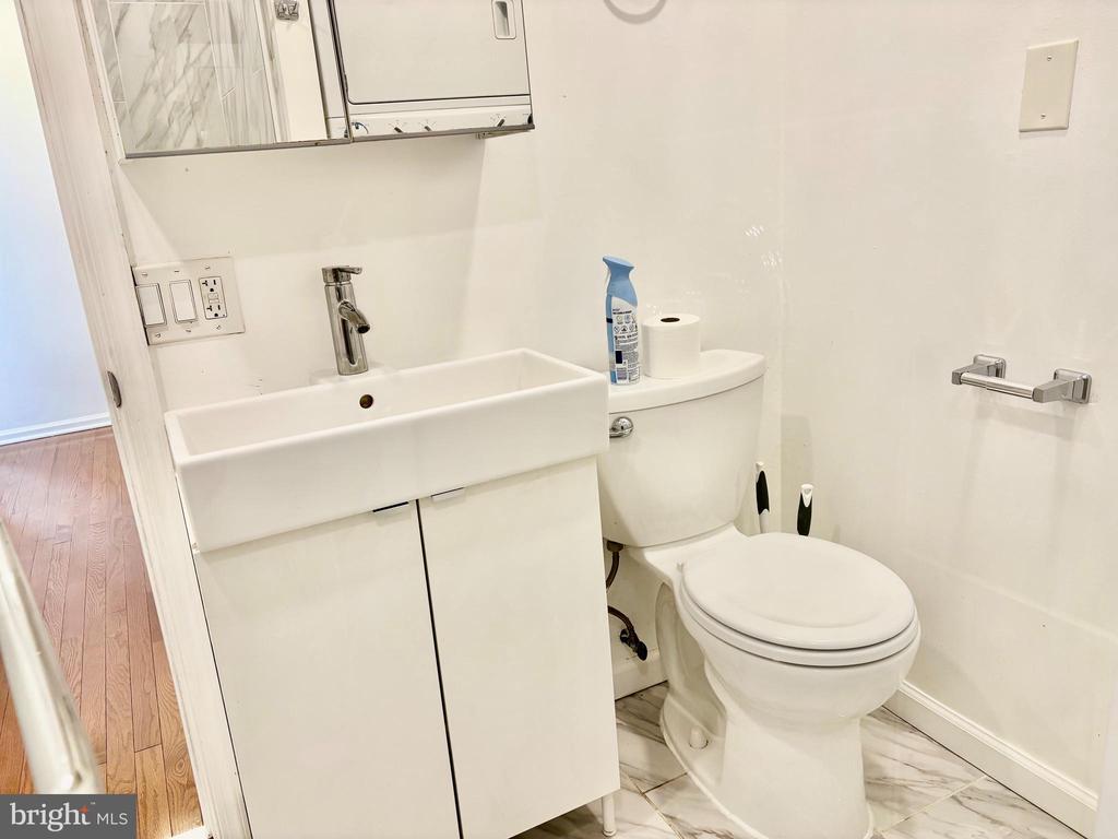 1902 W GIRARD AVENUE Unit: 2F