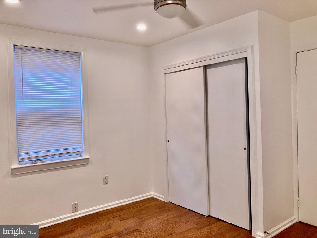 1902 W GIRARD AVENUE Unit: 2F
