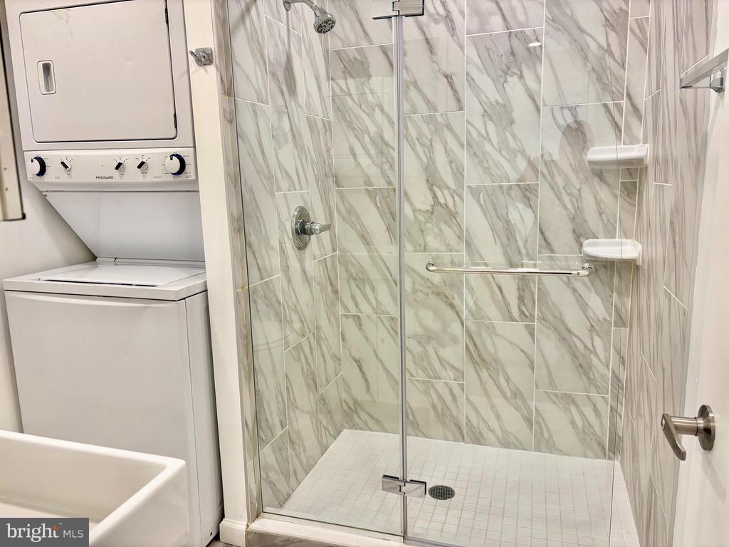 1902 W GIRARD AVENUE Unit: 2F