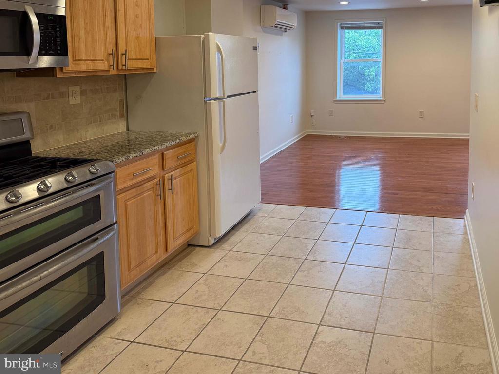 1510 FAIRMOUNT AVENUE Unit: 2F