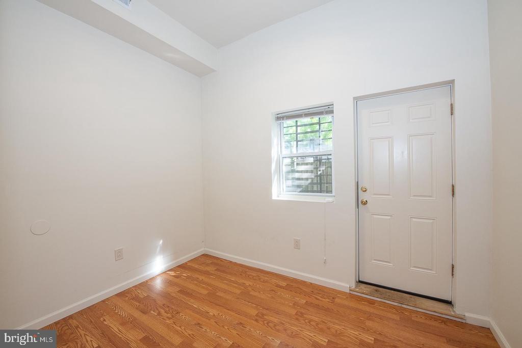 1526 MOUNT VERNON STREET Unit: 1