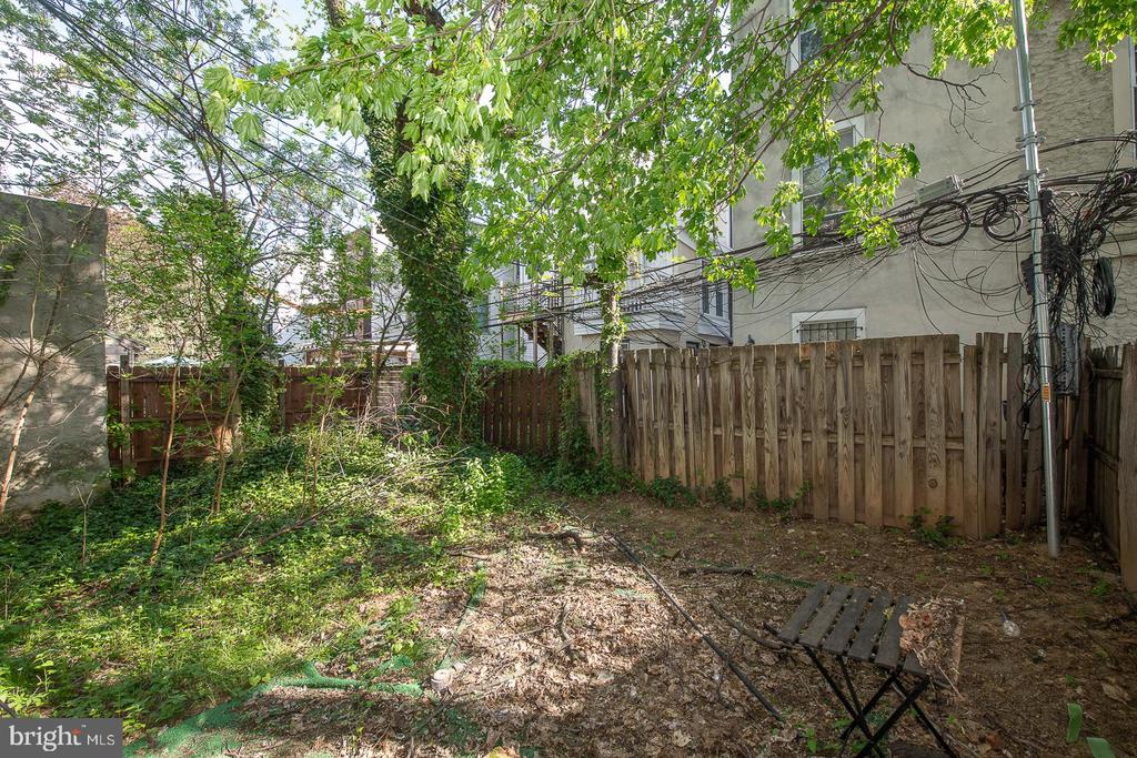 1526 MOUNT VERNON STREET Unit: 1