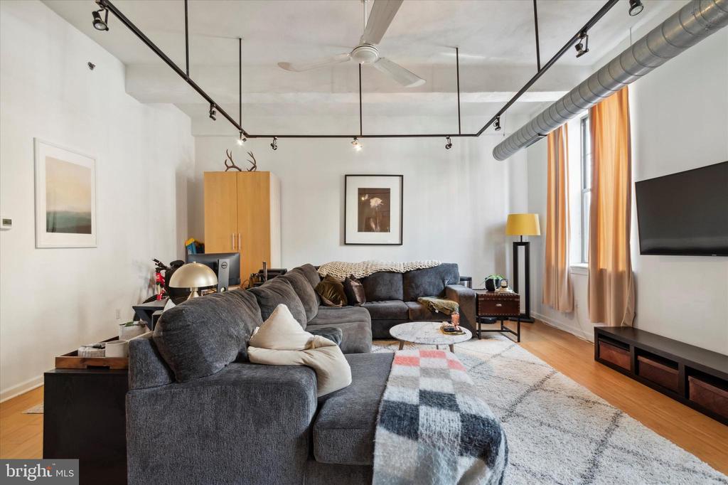 1637 POPLAR STREET Unit: N1
