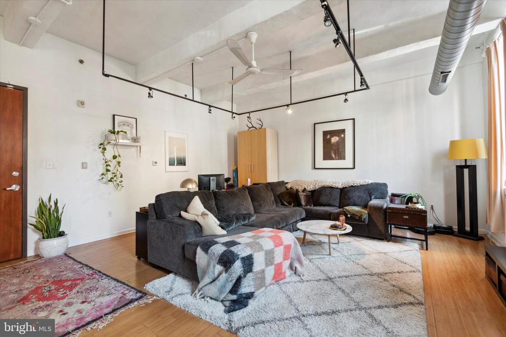 1637 POPLAR STREET Unit: N1