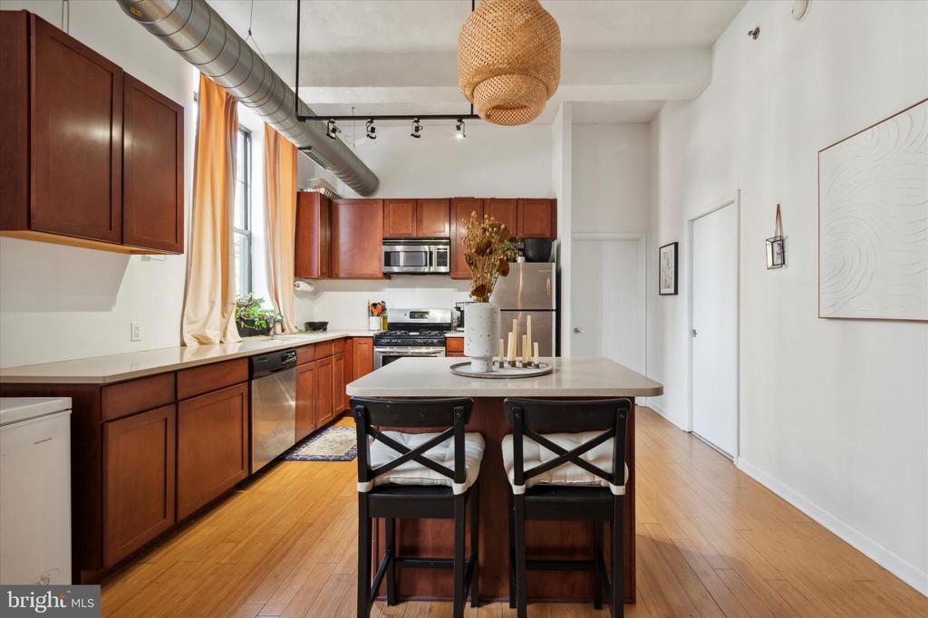 1637 POPLAR STREET Unit: N1