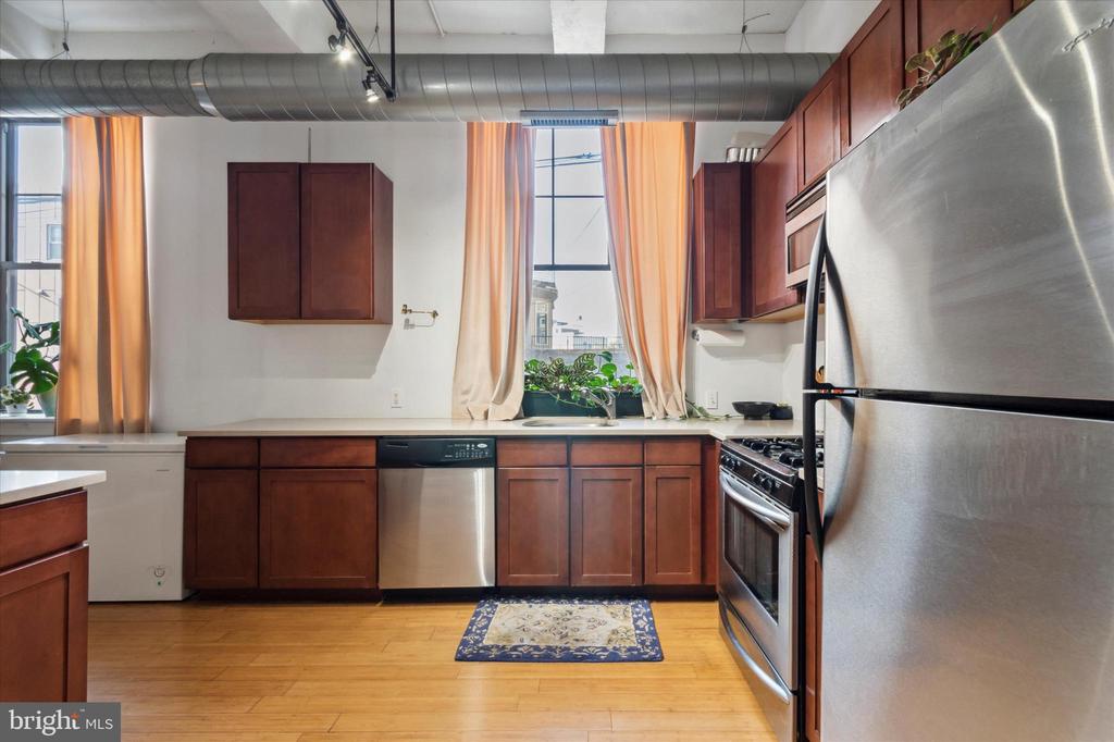 1637 POPLAR STREET Unit: N1