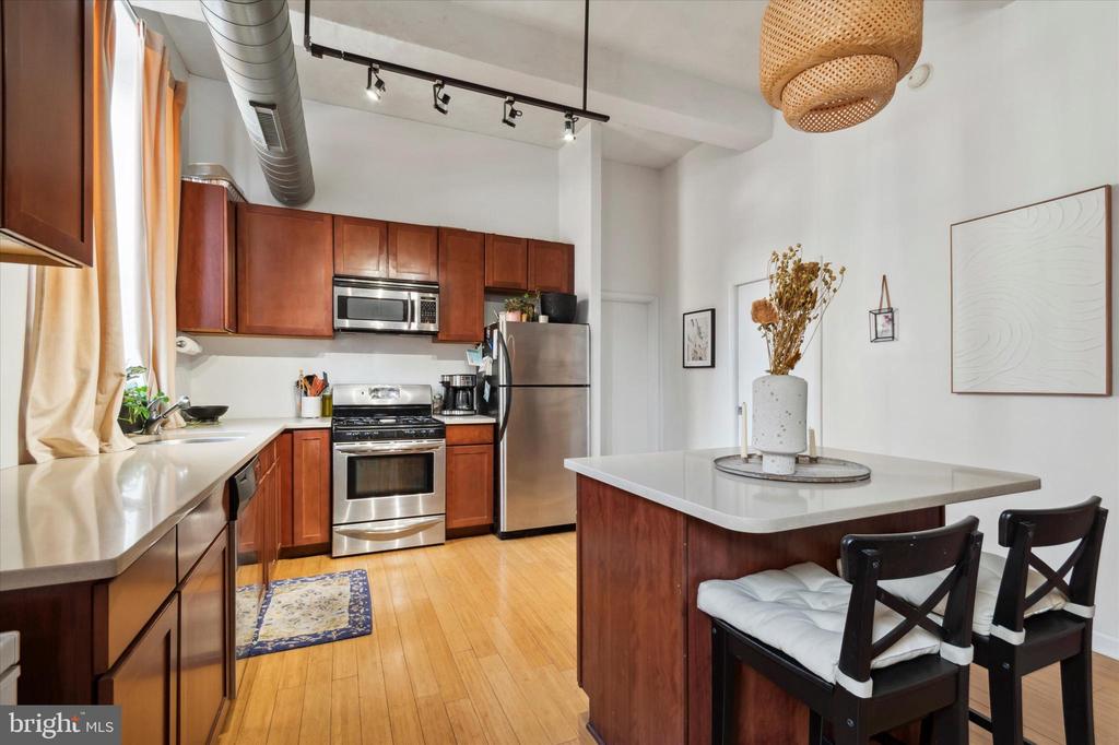 1637 POPLAR STREET Unit: N1