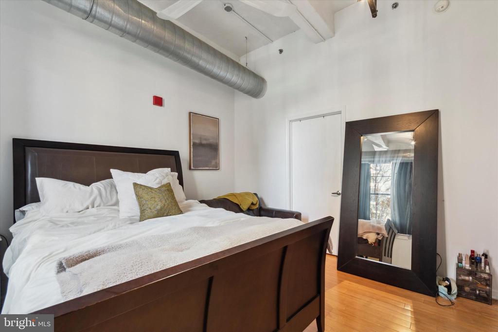 1637 POPLAR STREET Unit: N1