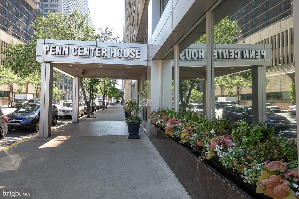 1900 JOHN F KENNEDY BOULEVARD Unit: 1808