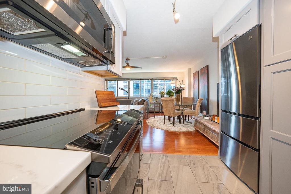 1900 JOHN F KENNEDY BOULEVARD Unit: 1808