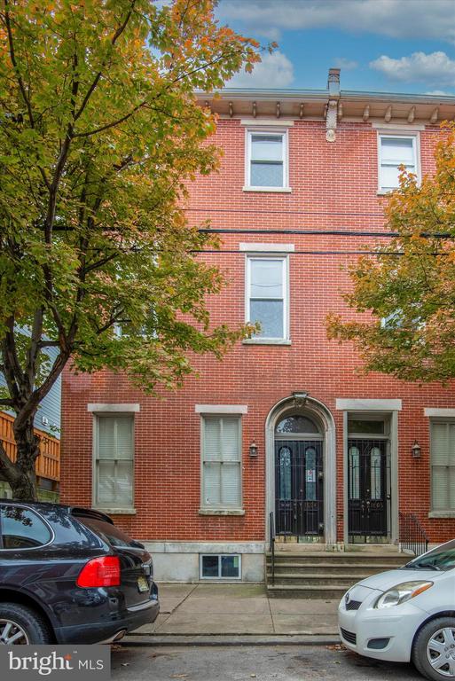 1604 WALLACE STREET Unit: 202
