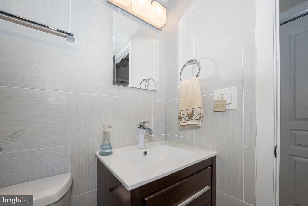 1919 CHESTNUT STREET Unit: 1919