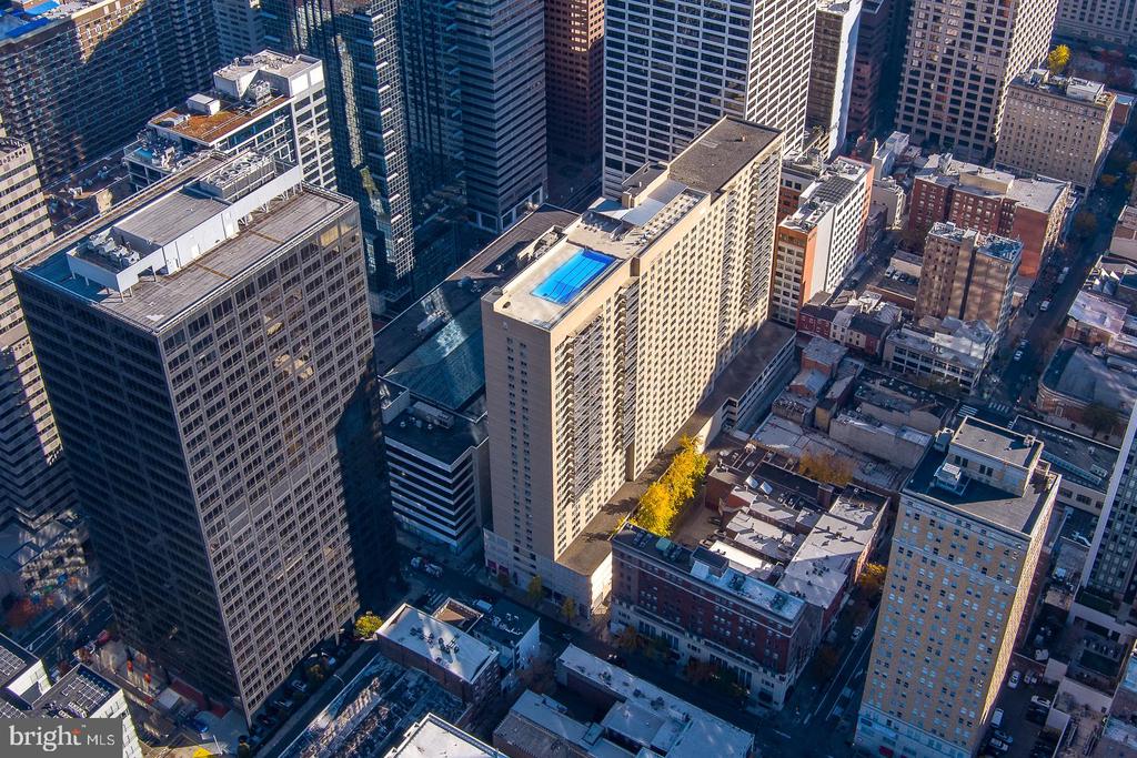 1919 CHESTNUT STREET Unit: 1919