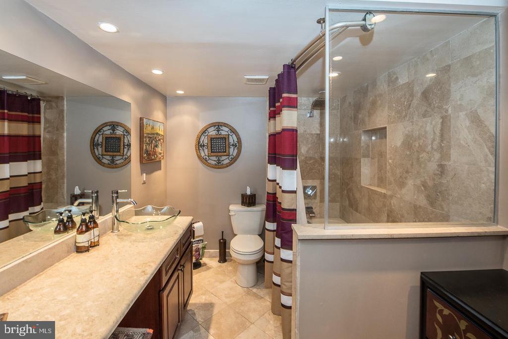 1901 JOHN F KENNEDY BOULEVARD Unit: 1512