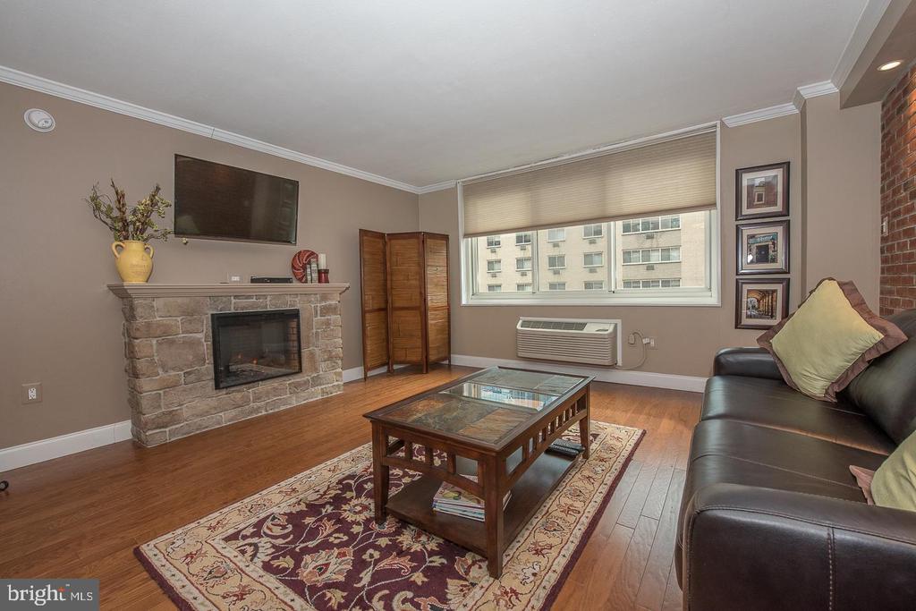 1901 JOHN F KENNEDY BOULEVARD Unit: 1512