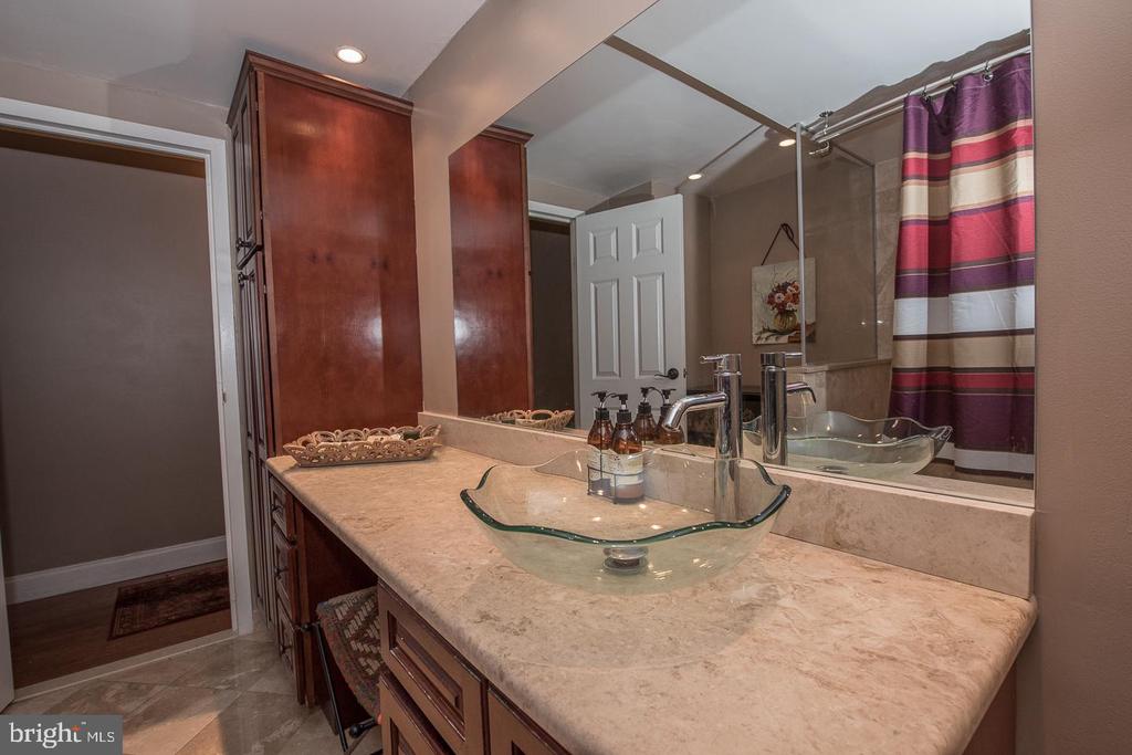 1901 JOHN F KENNEDY BOULEVARD Unit: 1512