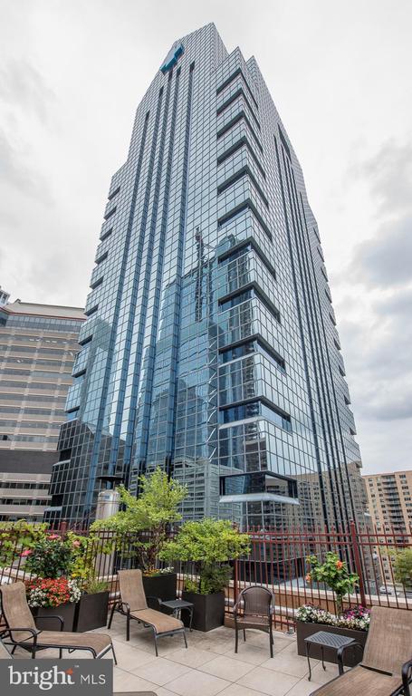 1900 JOHN F KENNEDY BOULEVARD Unit: 1915