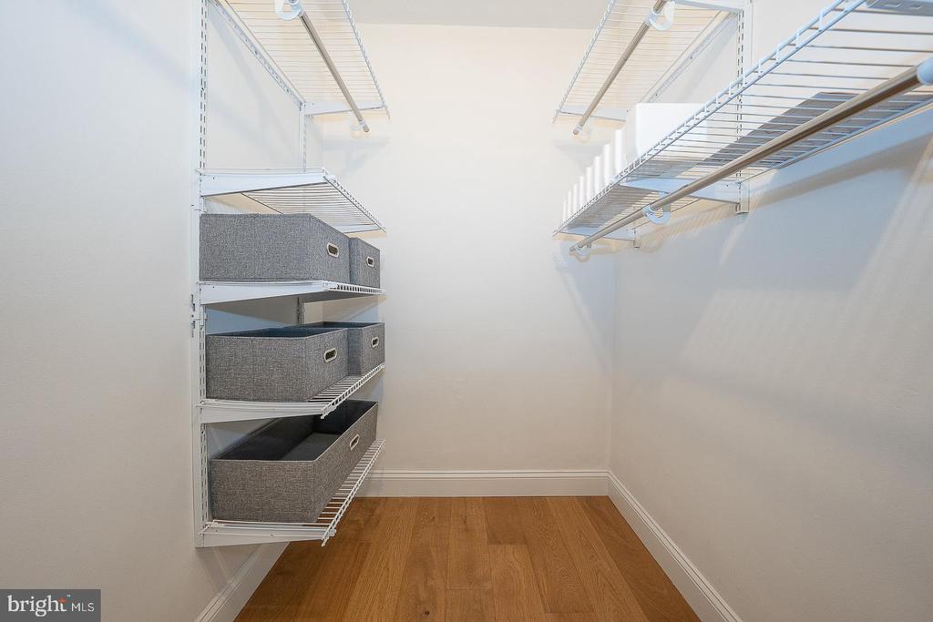1900 JOHN F KENNEDY BOULEVARD Unit: 402