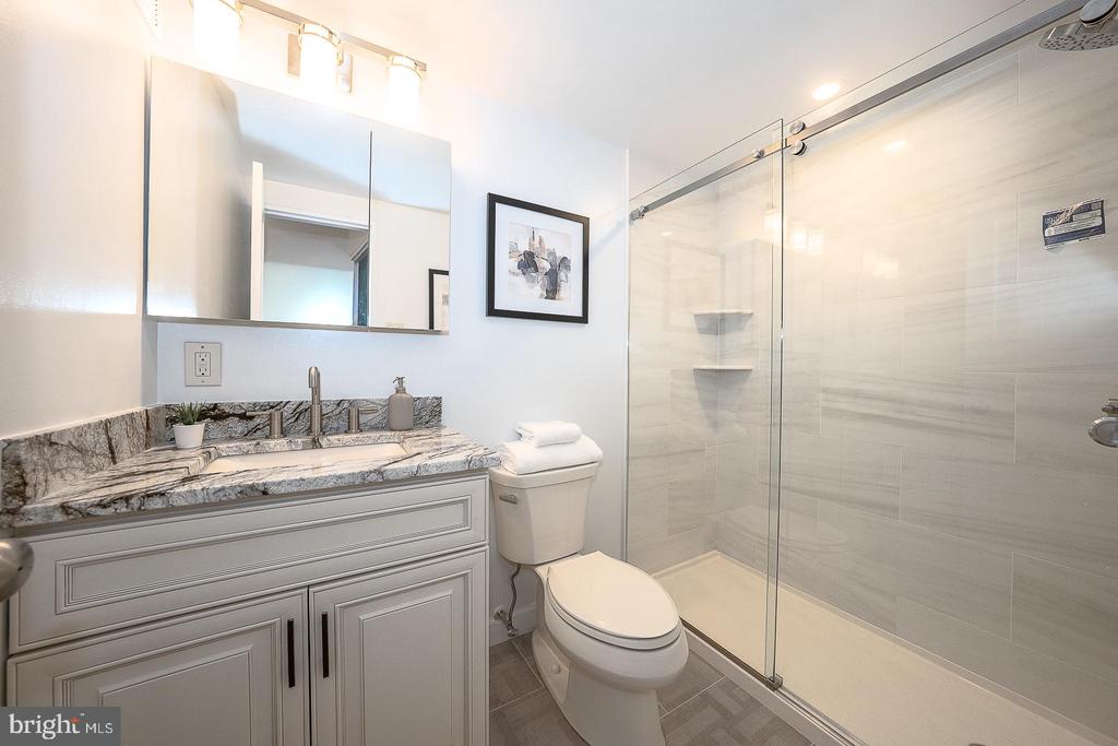1900 JOHN F KENNEDY BOULEVARD Unit: 402