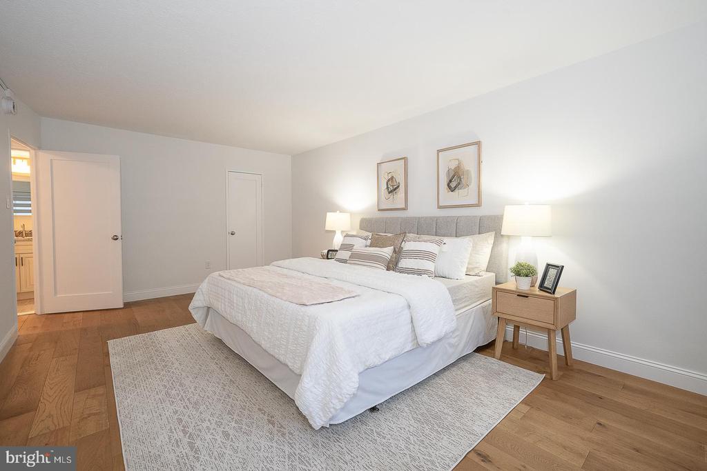 1900 JOHN F KENNEDY BOULEVARD Unit: 402