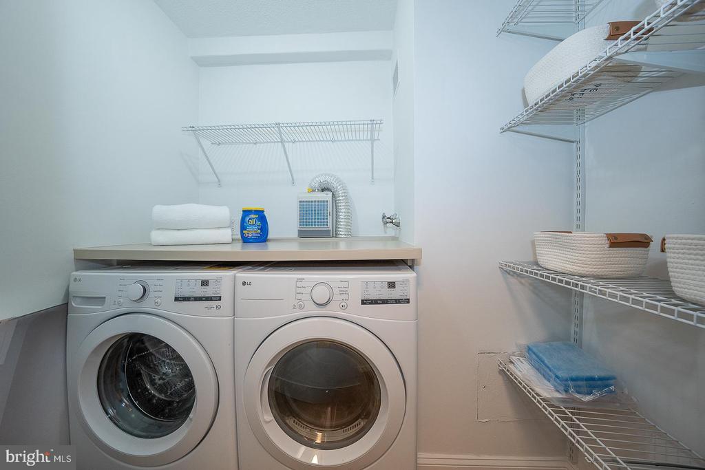 1900 JOHN F KENNEDY BOULEVARD Unit: 402