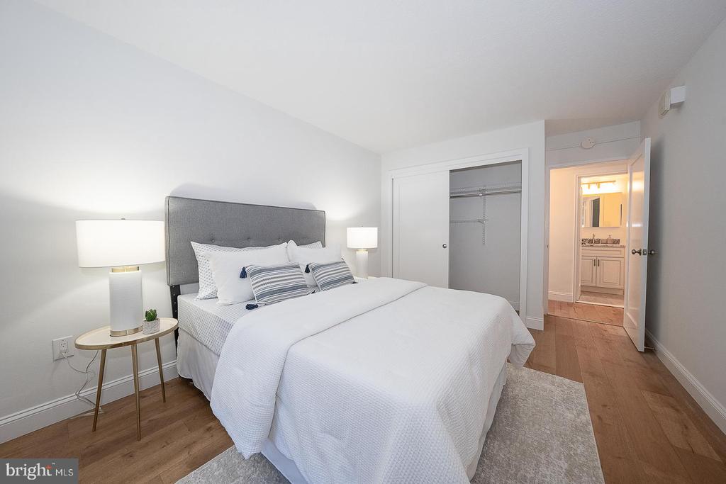 1900 JOHN F KENNEDY BOULEVARD Unit: 402