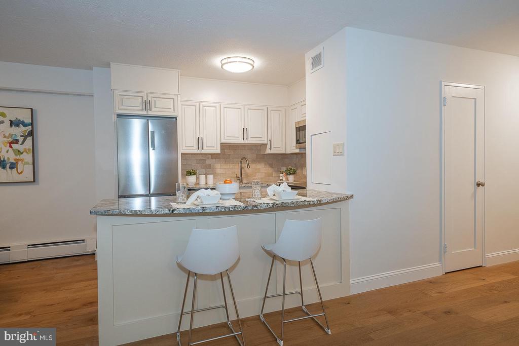 1900 JOHN F KENNEDY BOULEVARD Unit: 402