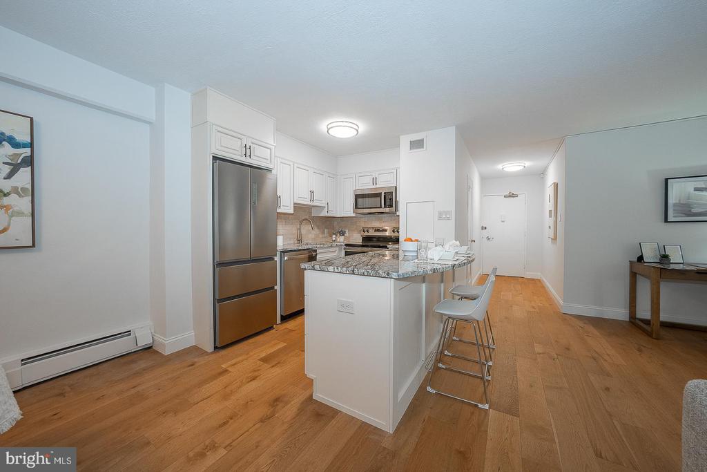 1900 JOHN F KENNEDY BOULEVARD Unit: 402