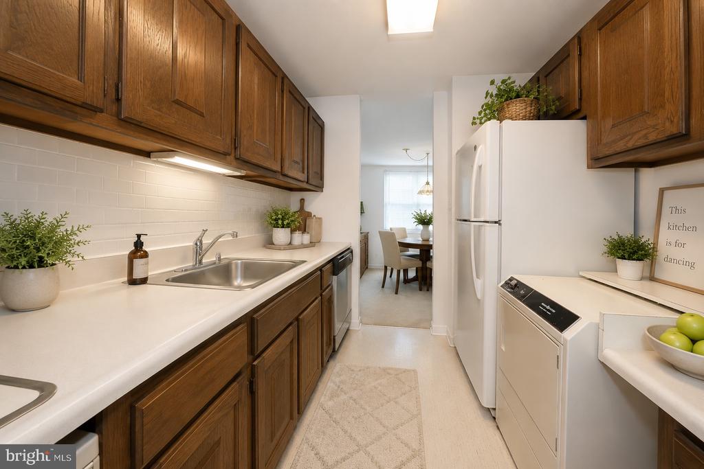 1901 JOHN F KENNEDY BOULEVARD Unit: 718