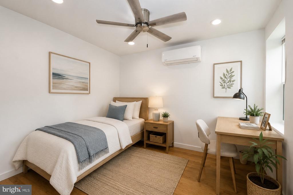 2904 POPLAR STREET Unit: 3