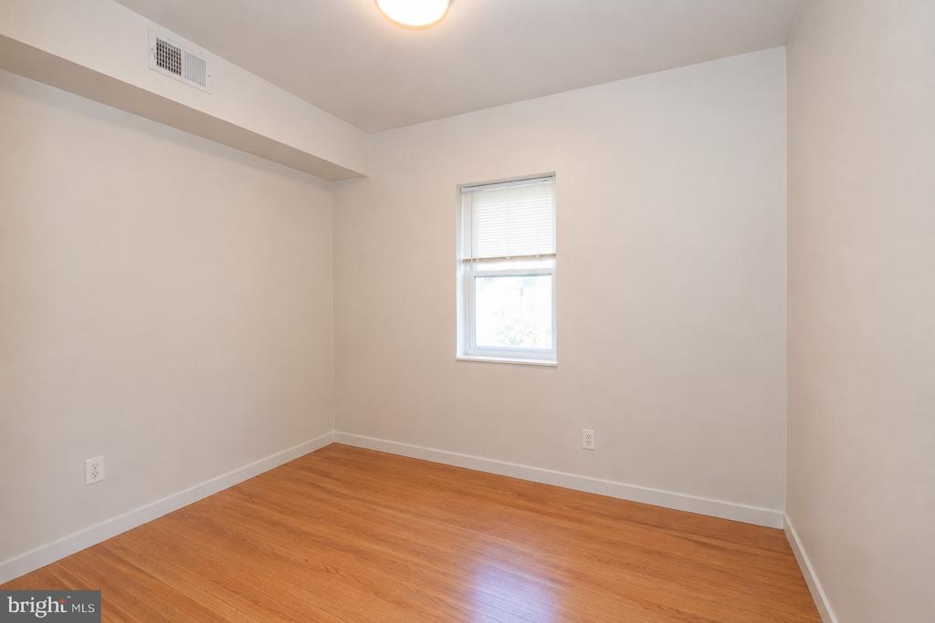 1526 MOUNT VERNON STREET Unit: 2