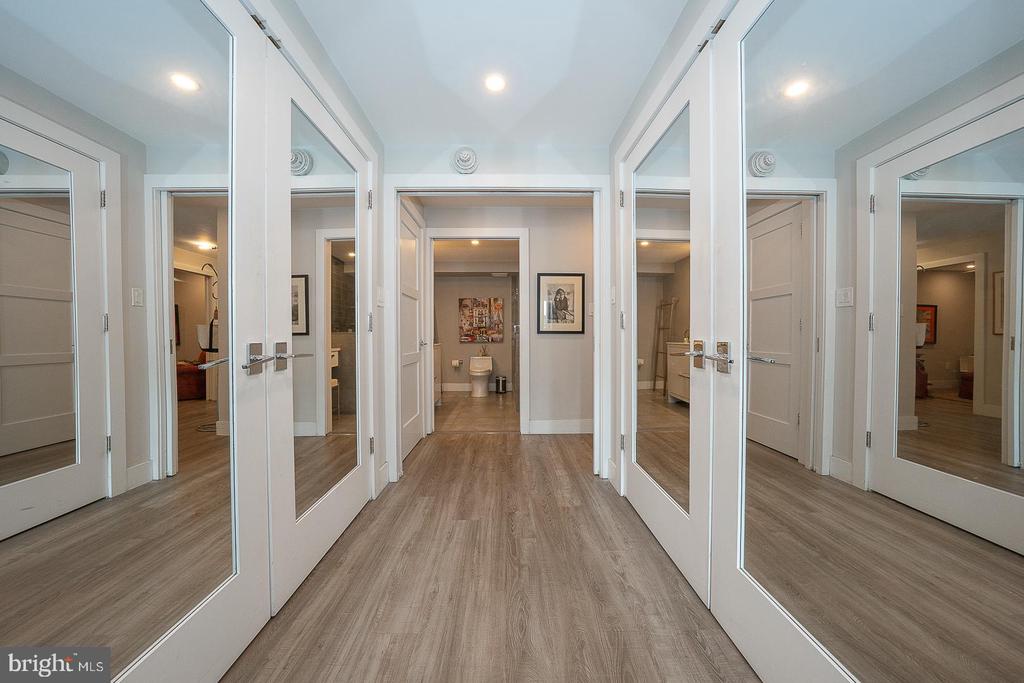 1919 CHESTNUT STREET Unit: 714