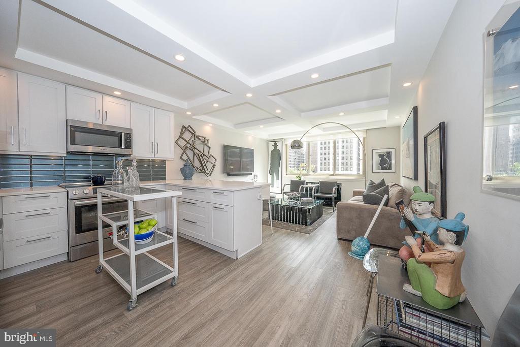 1919 CHESTNUT STREET Unit: 714