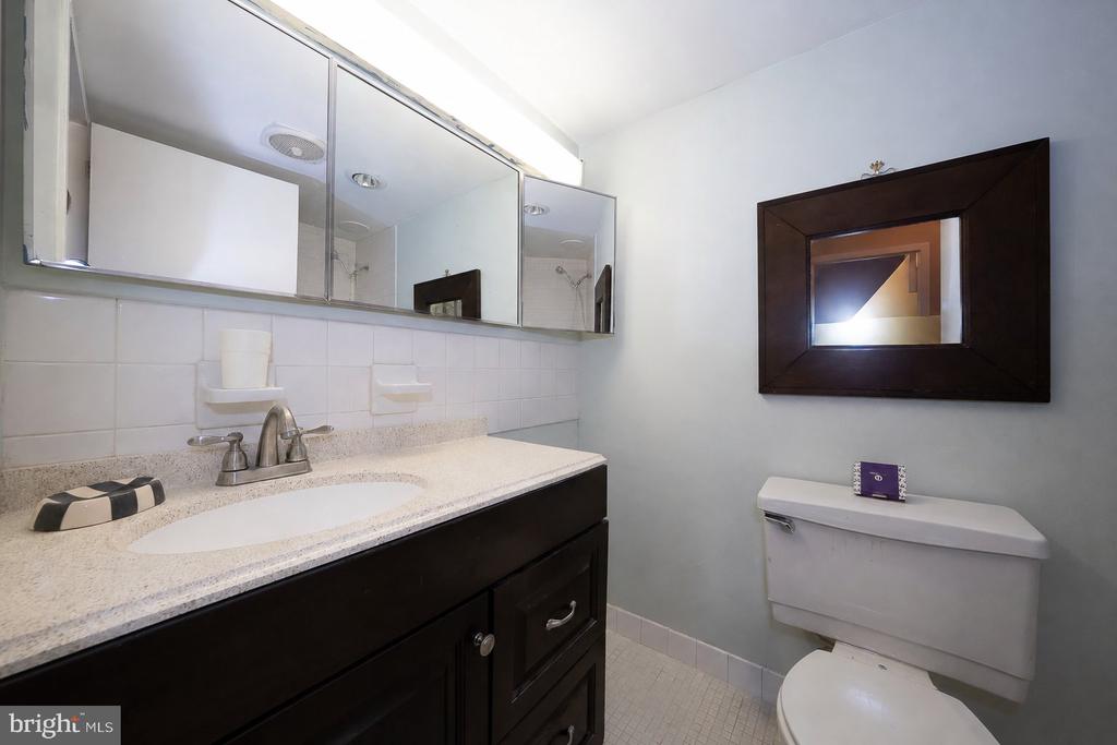 1919 CHESTNUT STREET Unit: 2209