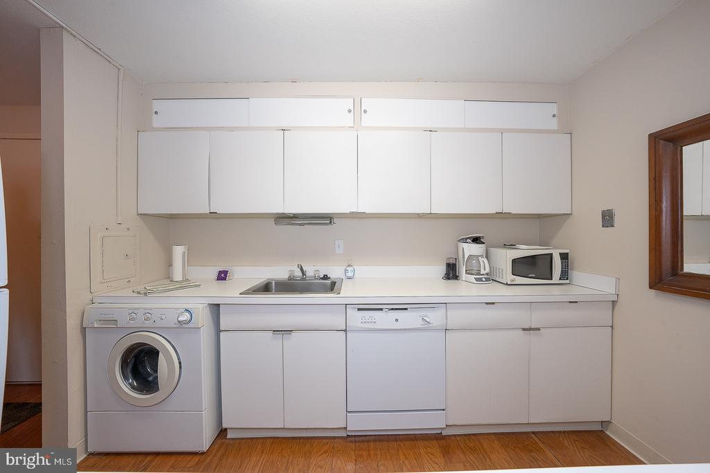 1919 CHESTNUT STREET Unit: 2209