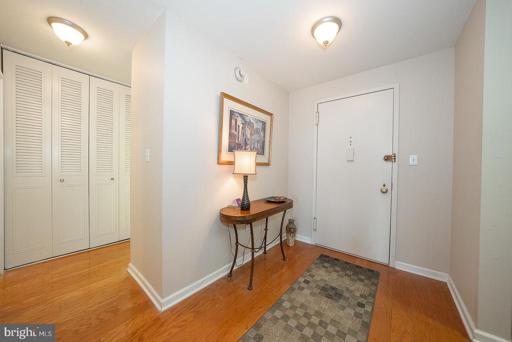 1919 CHESTNUT STREET Unit: 2209