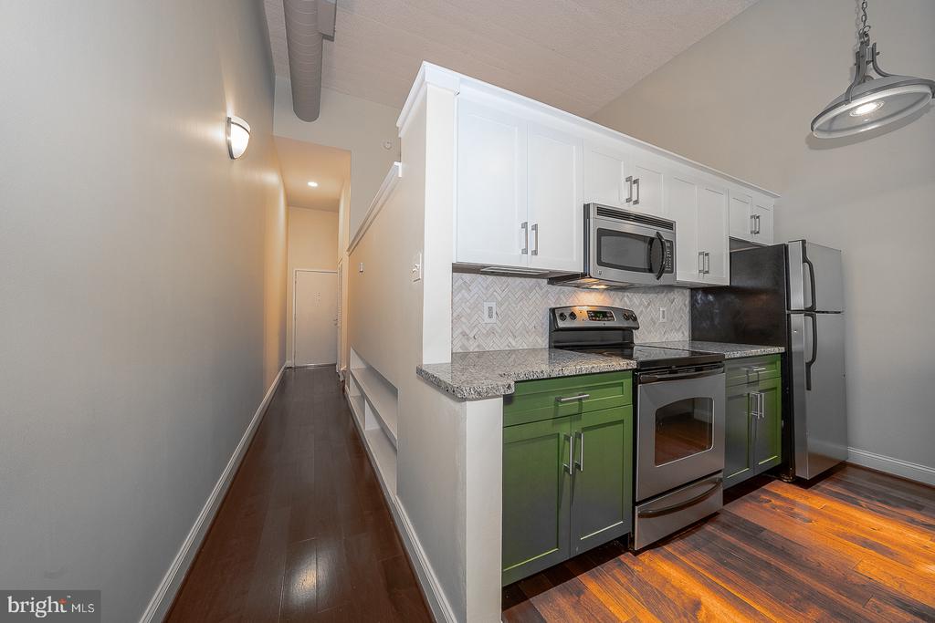 2429 LOCUST STREET Unit: 218