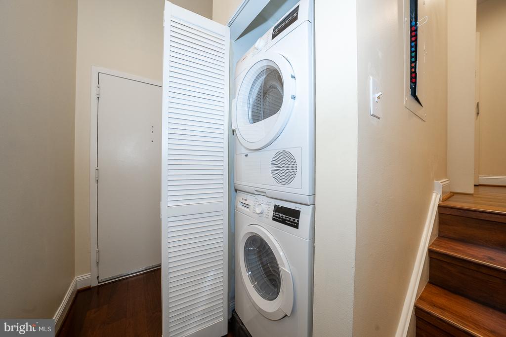 2429 LOCUST STREET Unit: 218