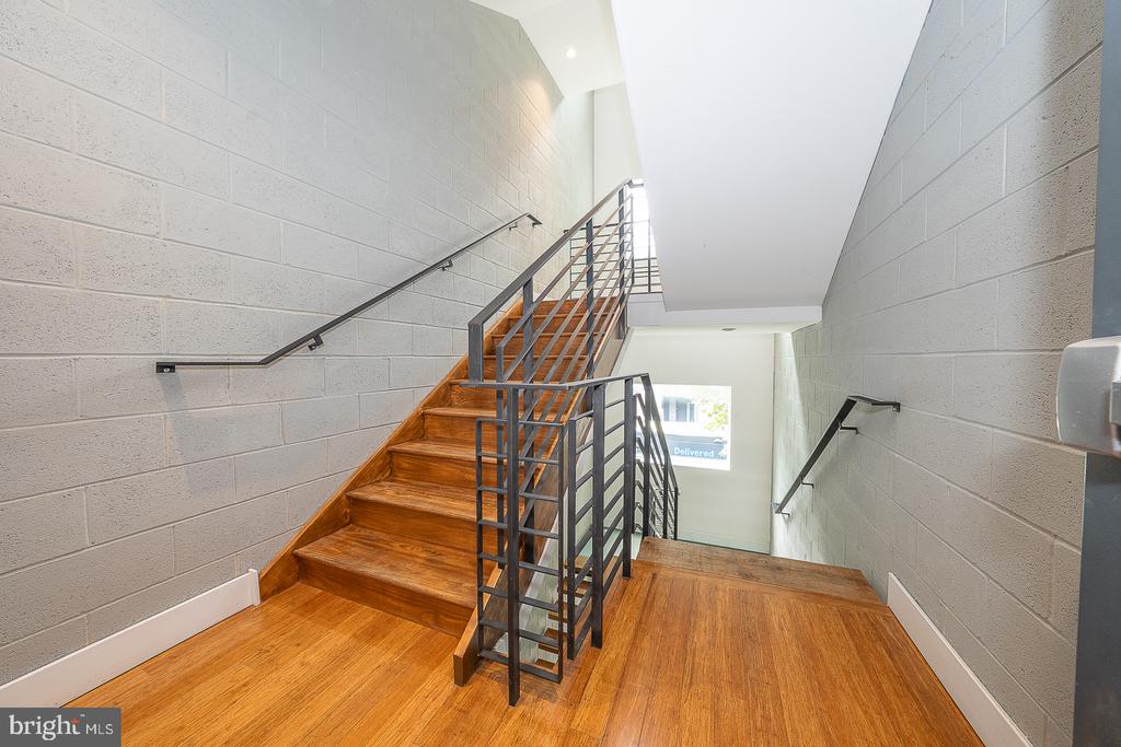 1001 S 17TH STREET Unit: 202