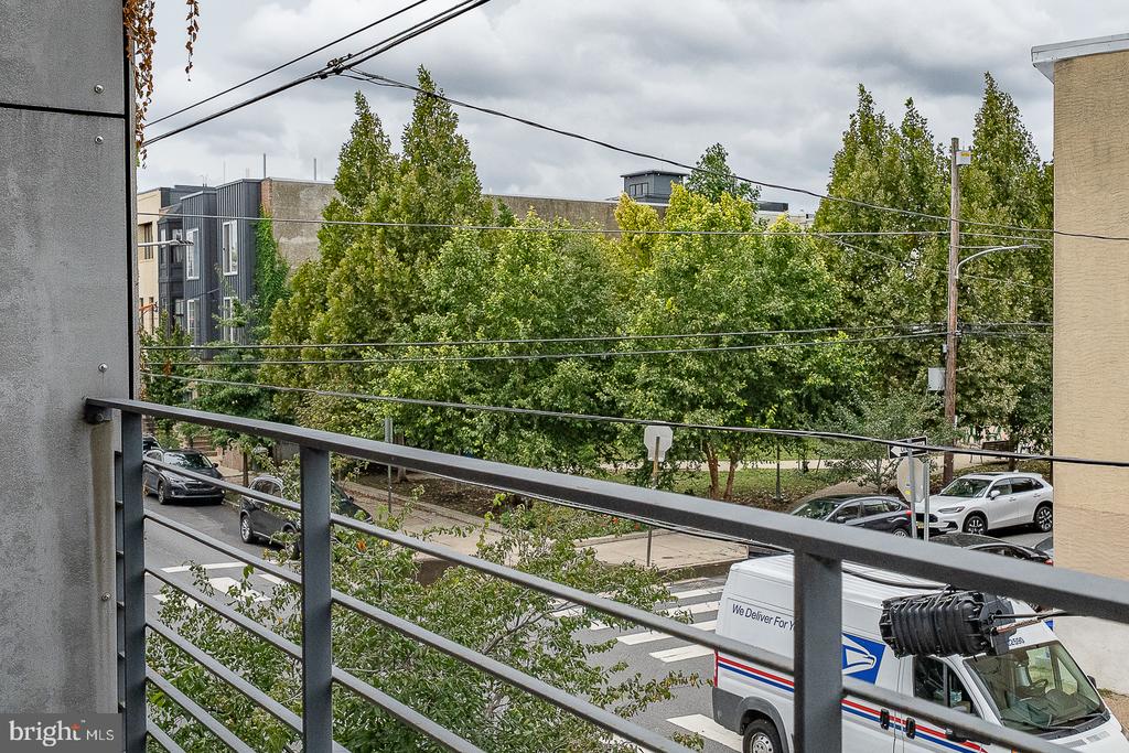1001 S 17TH STREET Unit: 202