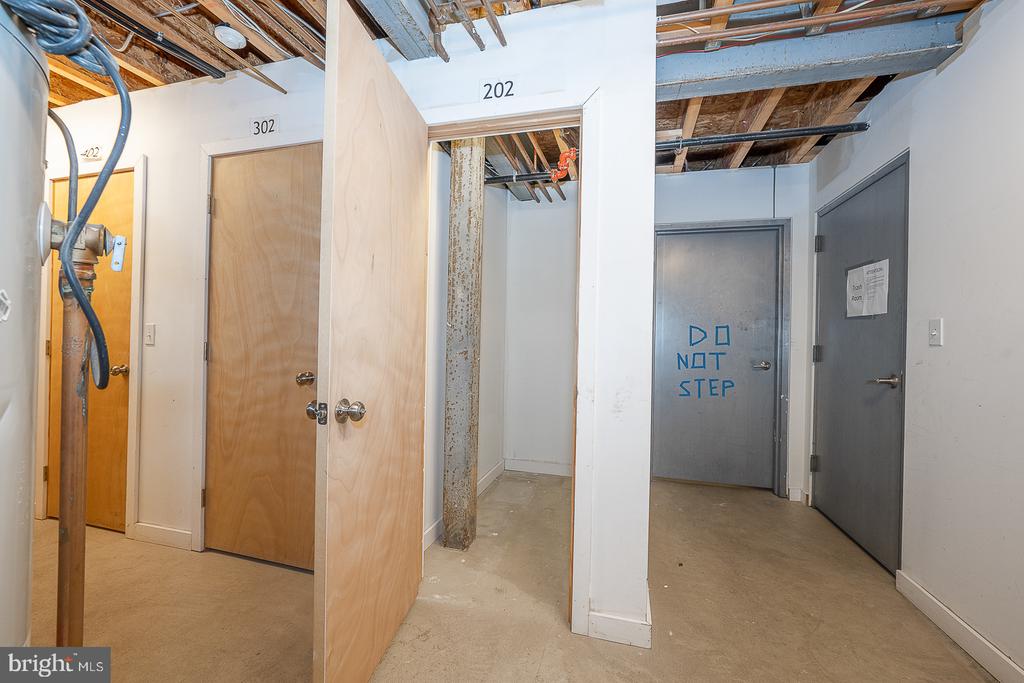 1001 S 17TH STREET Unit: 202