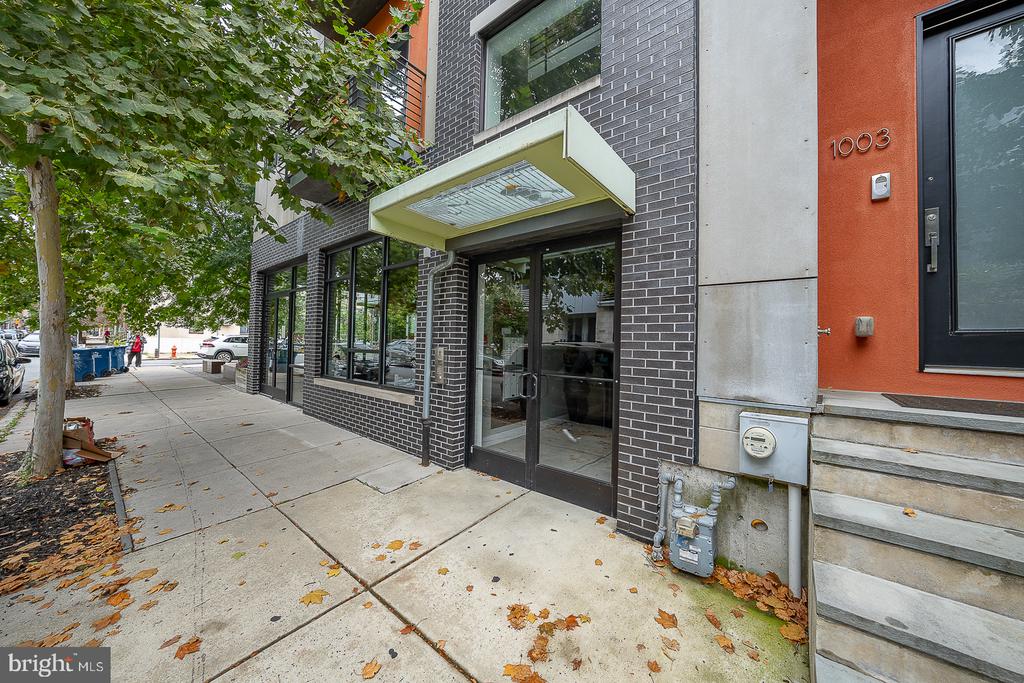 1001 S 17TH STREET Unit: 202