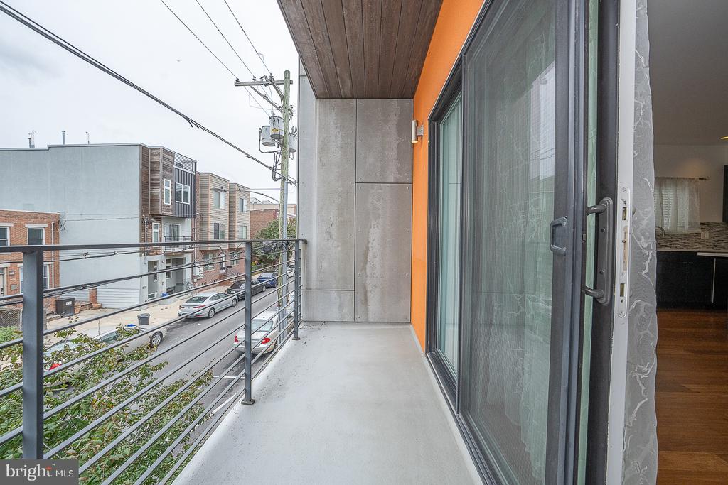 1001 S 17TH STREET Unit: 202