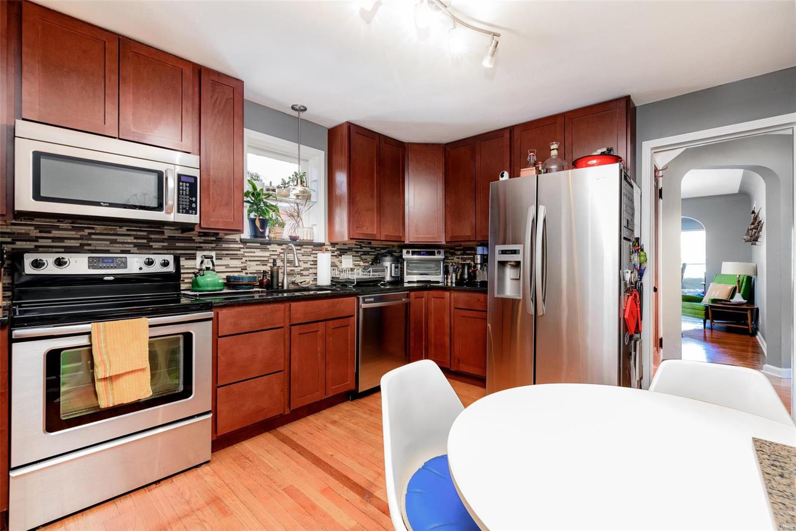 4571 Wabash Ave