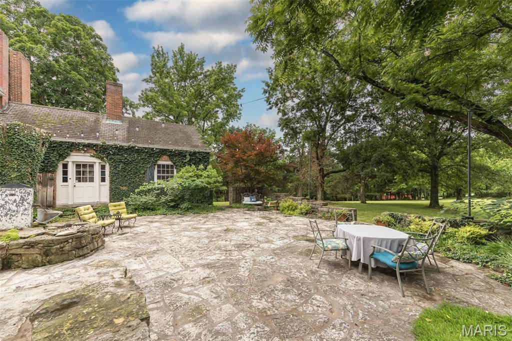 2041 Desloge Estates Drive