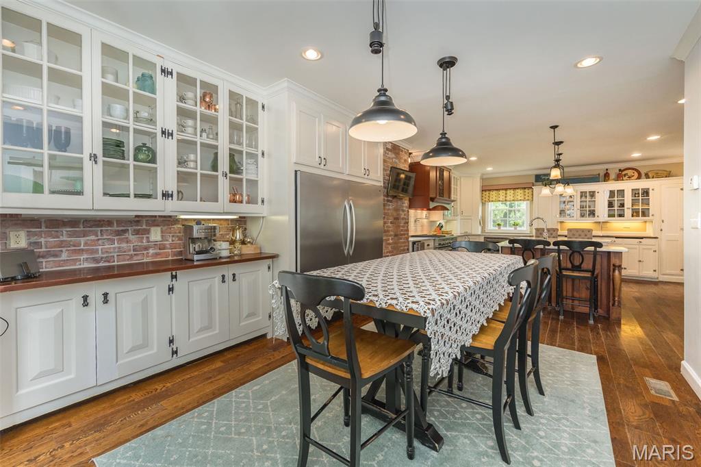 2041 Desloge Estates Drive
